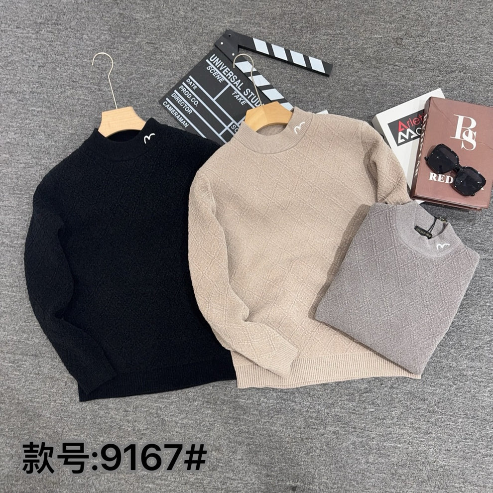 PREMIUM WOOL ROUND NECK SWEATERS FOR MEN AND WOMEN